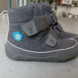 Kids Gray Winter Shoes